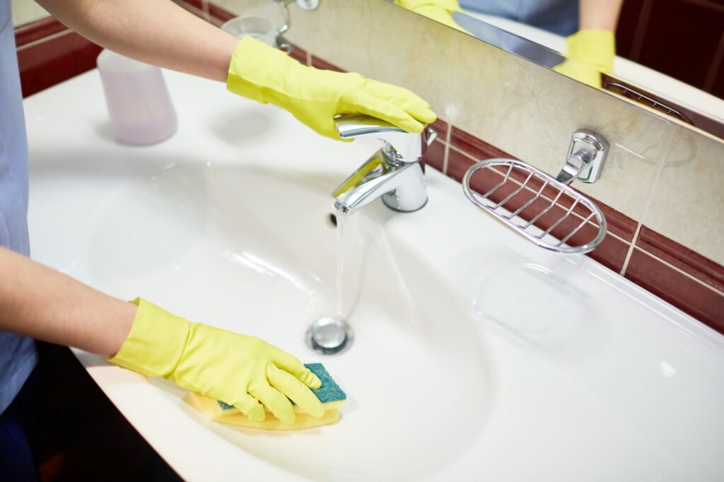 The Essential Guide to Bathroom Deep Cleaning: Why It’s Crucial for Your Business